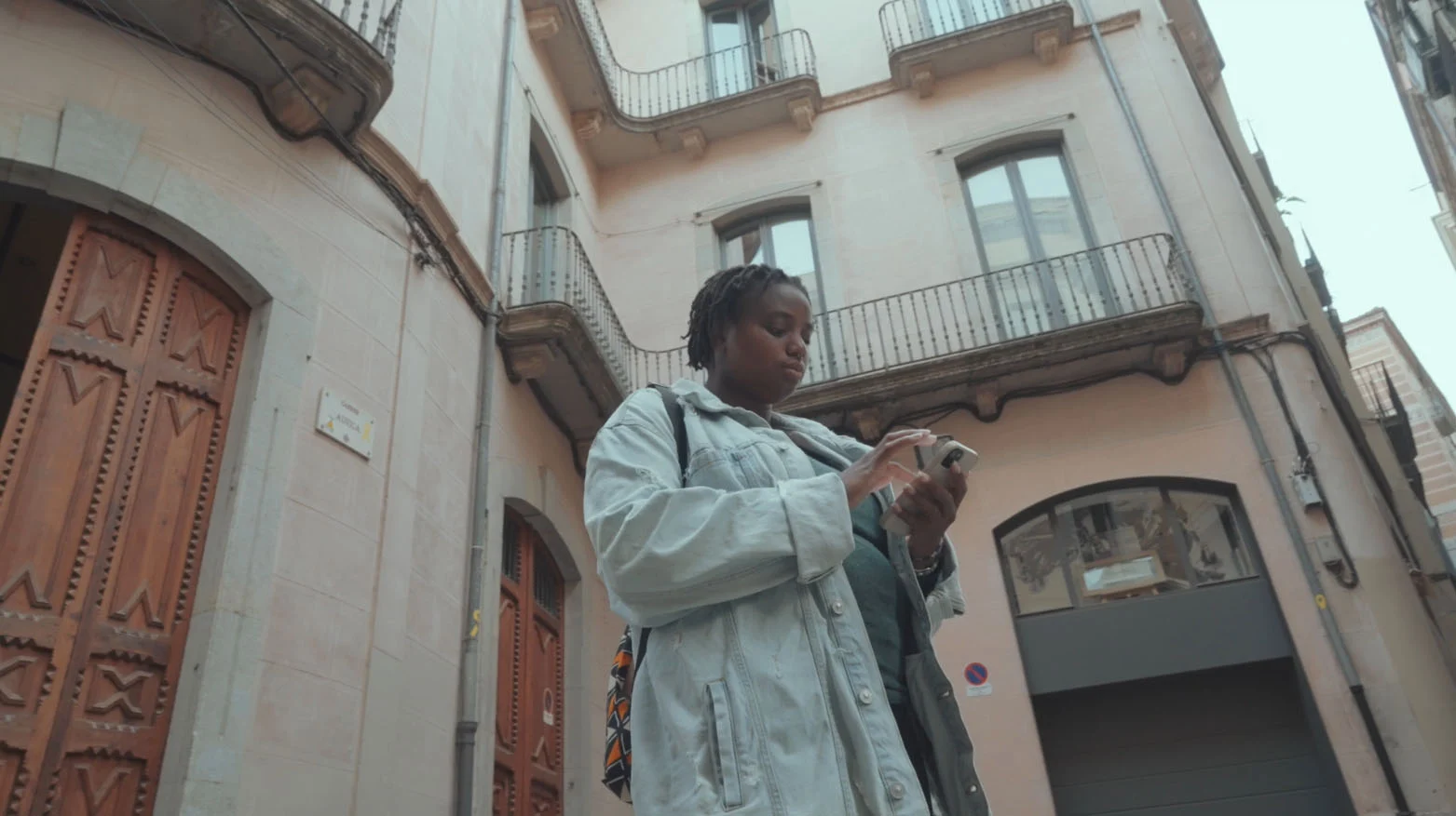 AbracadaBras · Comunicació creativa de Girona | Vídeo | Campanyes creatives de comunicació, vídeo, disseny gràfic, gestió i contingut de xarxes socials i programació web.